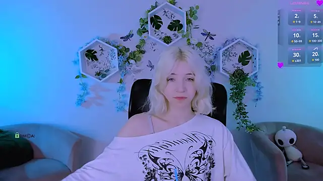  sabrina moore online show from July 28, 7:15 pm