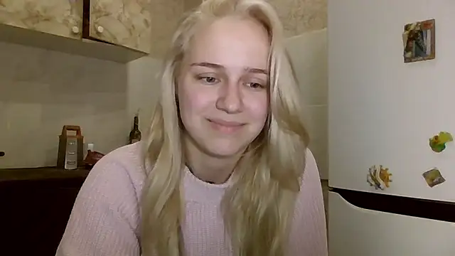 Barbie   girl online show from April 27, 7:22 pm