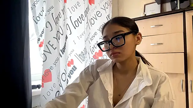 CatherineForbes online show from March 26, 7:32 am