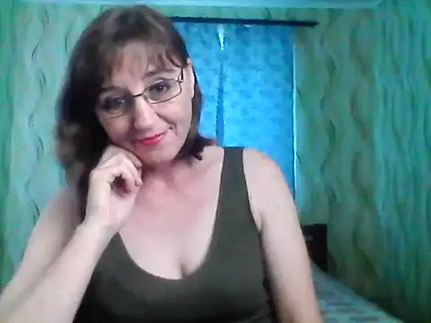 Alisaprice077 online show from June 6, 9:37 am