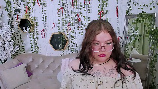 Emily Muse online show from March 13, 1:12 pm