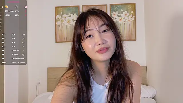 pinkyblooom online show from April 7, 9:11 am