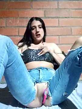 JohanitaRex online show from March 15, 12:01 am