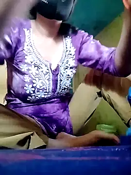 Divya3107 online show from April 16, 2:56 am