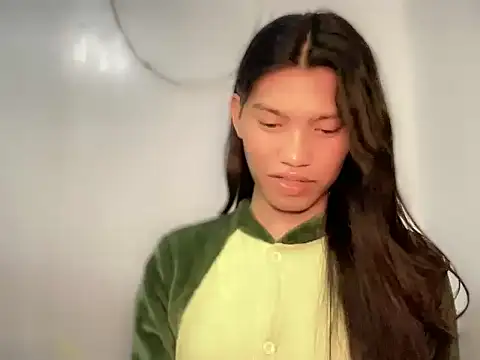 Yourgoddess jayve online show from April 2, 3:15 am