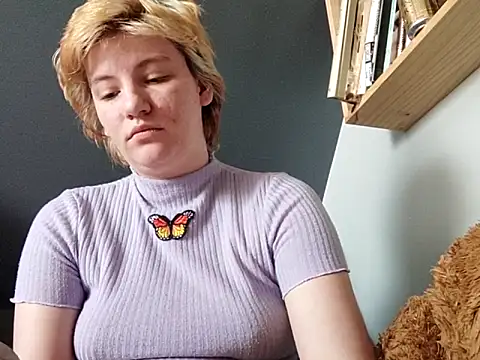 thatcutesubgirlwlw online show from April 19, 2:17 pm