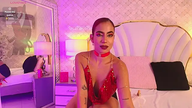 KatyaJackson online show from April 18, 2:30 pm