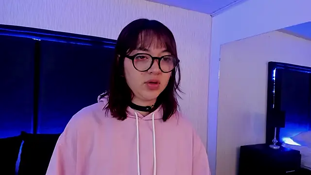 LilithBluum online show from April 22, 11:29 am