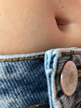 Adalyn Cute online show from April 10, 7:09 pm