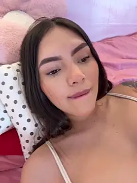 Adalyn Cute online show from April 8, 7:16 pm