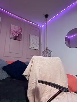 zoe  baker online show from April 13, 2:18 pm