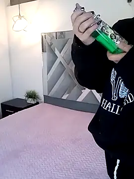 Liily Foxxy online show from March 18, 11:04 am