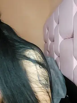 Sexy-Ruby25 online show from March 19, 3:33 am