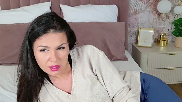 AnneRey online show from April 9, 4:59 am