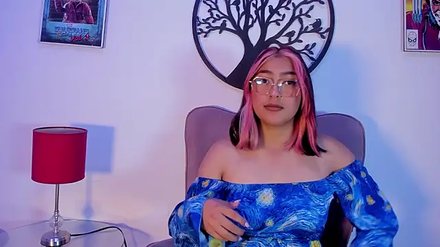 PinkyyPieee  online show from March 10, 1:04 pm