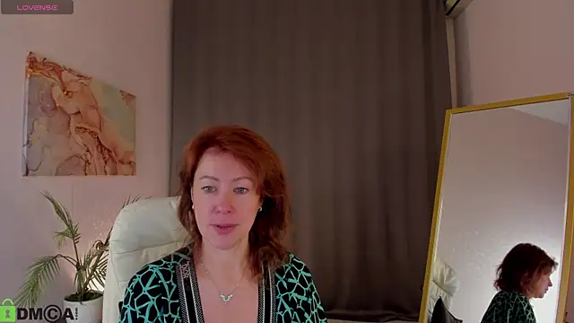 LeticiaRomano online show from April 27, 4:20 am