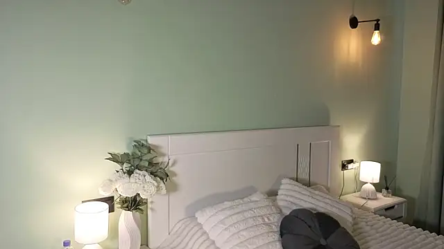 DianaaLight online show from July 28, 2:13 pm