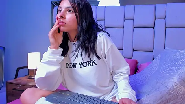 Lia owenss online show from March 12, 8:44 pm