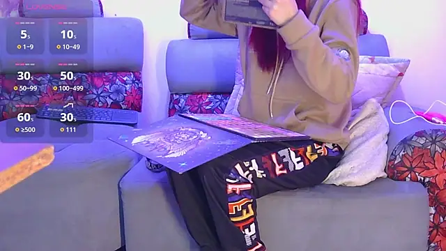 Skinny Saraa online show from March 30, 10:53 pm