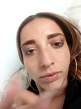 sidneey lovee online show from April 14, 7:47 pm