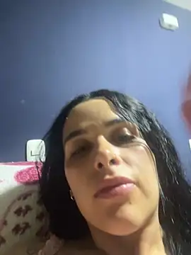 leila moretti online show from April 29, 2:37 am