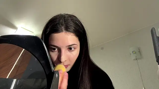 Mikytiki online show from March 25, 3:15 pm