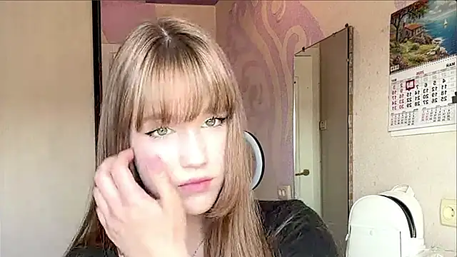 AnnaWasp online show from May 2, 5:33 am