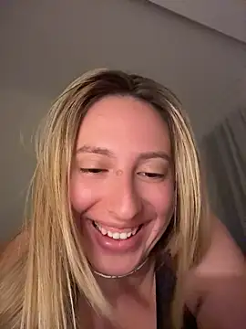 EvaRyen  online show from July 8, 10:12 pm