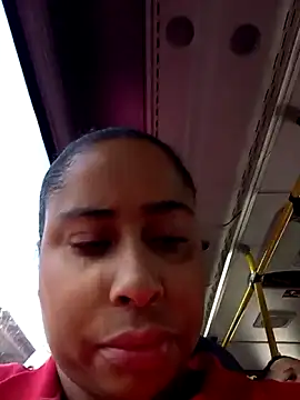 gatinha20257 online show from June 5, 12:44 pm