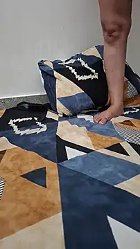 Aanya999 online show from April 18, 5:15 pm