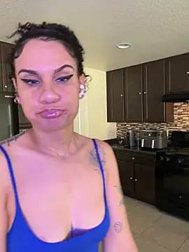 itislysslyss online show from March 13, 6:31 pm