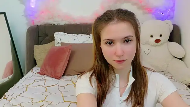LeenMoonie online show from June 21, 4:22 pm
