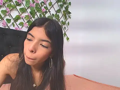 Sweet Scarlett  online show from April 13, 2:29 pm