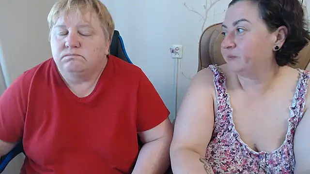 Lindy-Jeanie online show from July 29, 4:51 pm