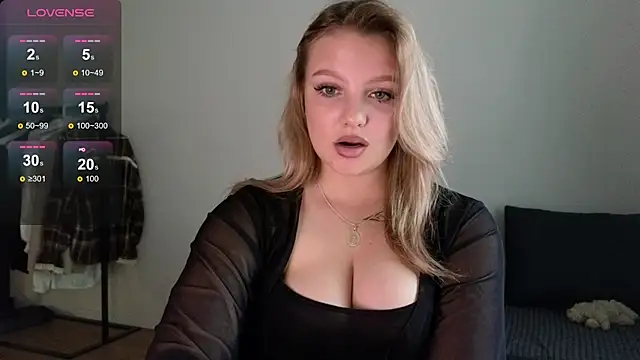 bettyloveu online show from June 29, 11:43 am