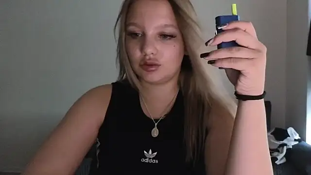 bettyloveu online show from July 28, 3:21 pm