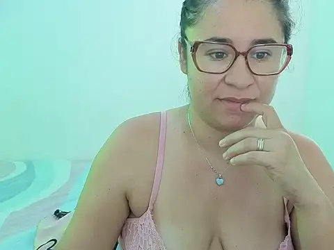 estrellajunior online show from July 7, 11:14 am