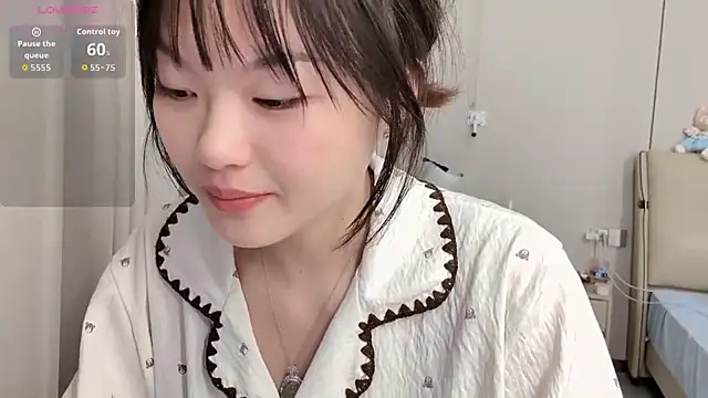 Lily-8888 online show from March 18, 2:22 pm