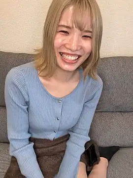 una2001 online show from April 16, 1:50 am