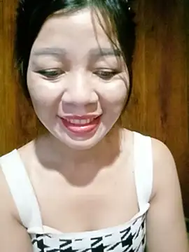 Yiyi102300 online show from May 30, 2:31 am