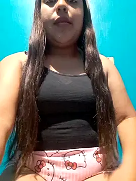 YiiZ 019 online show from April 12, 5:10 am