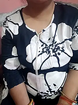 Gujju bhabhi69 online show from April 15, 9:15 pm