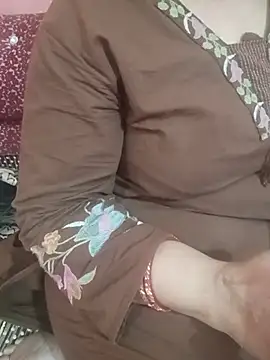 Gujju bhabhi69 online show from June 8, 9:32 am