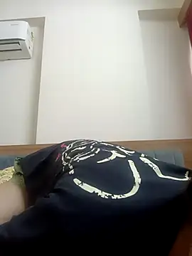 Hottymahi7 online show from April 1, 6:03 am