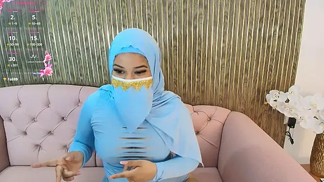 Aminaa Kaarim online show from March 20, 5:40 pm