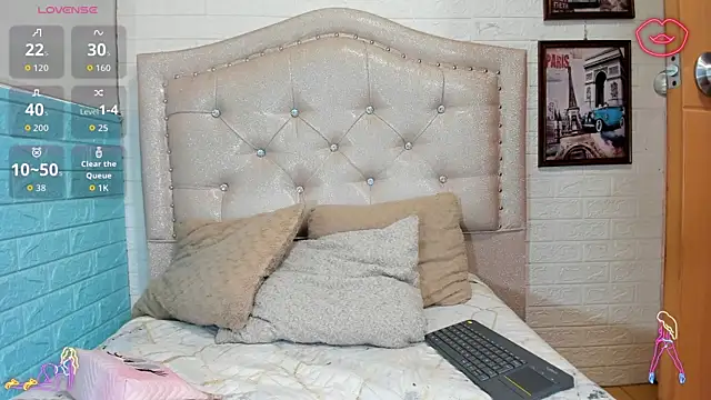 LITTLE-NESSA online show from April 20, 1:14 pm