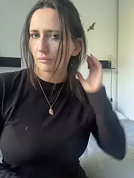 Siren  xxx online show from May 2, 3:04 pm