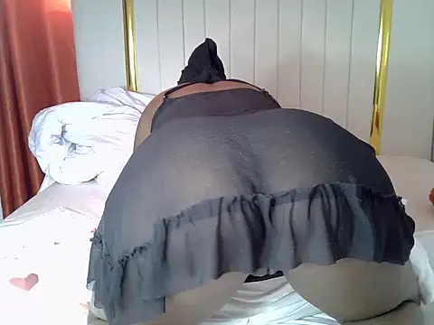 mamamia the queen online show from March 27, 12:17 pm