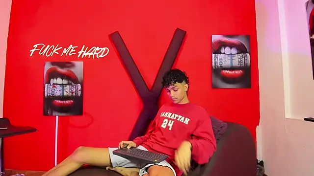 SEXY BIG COCK online show from May 2, 1:36 pm