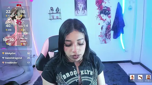 AryahMoonn online show from June 2, 8:10 pm